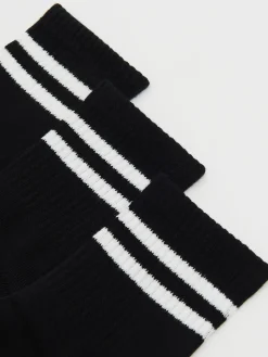 3 pack czarnych skarpet z białymi paskami