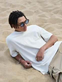 Beżowa koszulka z nadrukiem