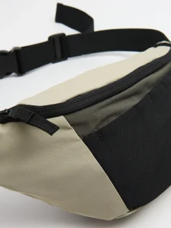 Beżowa nerka z efektem reflective