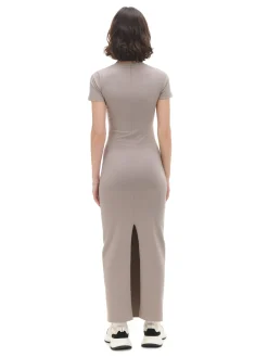 Beżowa sukienka maxi z krótkim rękawem