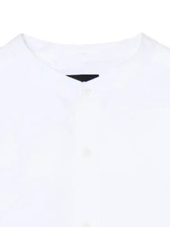 Biała koszula ze stójką