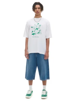 Biała koszulka z nadrukiem