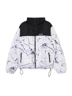Biała kurtka puffer z nadrukiem