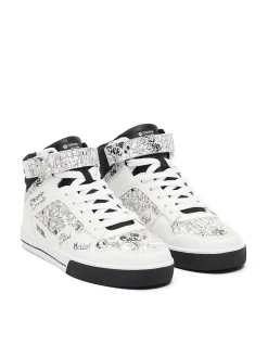 Białe sneakersy z komiksowym nadrukiem