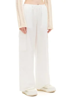 Białe spodnie cargo