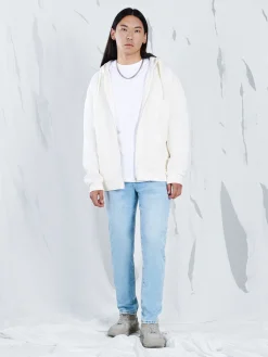 Błękitne jeansy slim