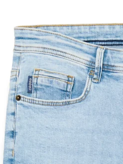 Błękitne jeansy slim