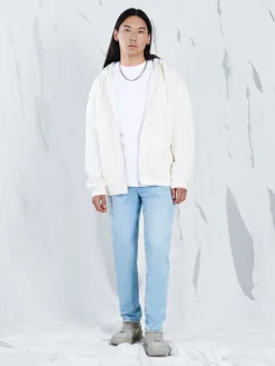 Błękitne jeansy slim