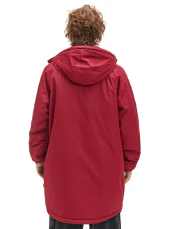 Bordowy płaszcz z kapturem