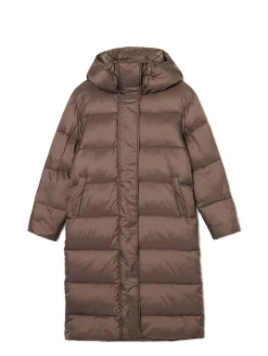 Brązowy pikowany płaszcz z kapturem