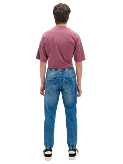 Ciemnoniebieskie jeansowe joggery