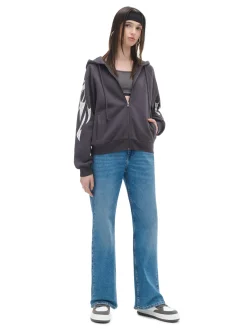 Czarna bluza hoodie z czaszkami