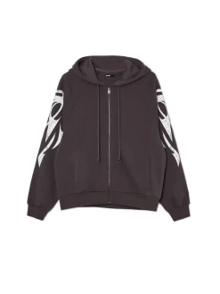 Czarna bluza hoodie z czaszkami