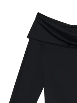 Czarna bluzka z odkrytymi ramionami