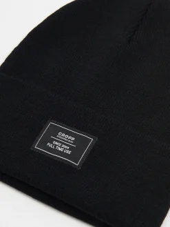 Czarna czapka beanie