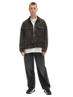 Czarna jeansowa kurtka