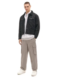 Czarna jeansowa kurtka sherpa