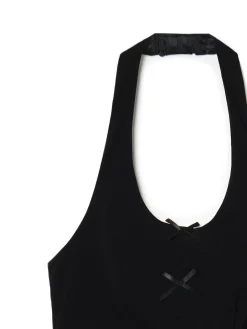 Czarna kamizelka bez rękawów