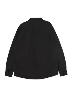 Czarna koszula z kieszeniami