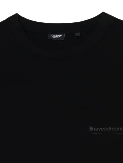 Czarna koszulka z napisami