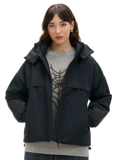 Czarna kurtka anorak z kapturem