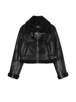 Czarna kurtka biker z kożuchem