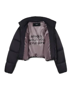 Czarna kurtka puffer