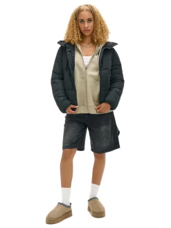 Czarna kurtka puffer