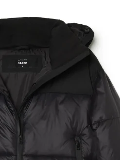 Czarna kurtka puffer z kapturem