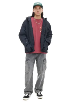 Czarna kurtka z kapturem