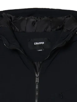 Czarna kurtka z kapturem