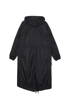Czarna parka z kapturem