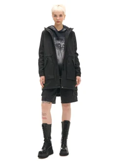 Czarna parka z kapturem