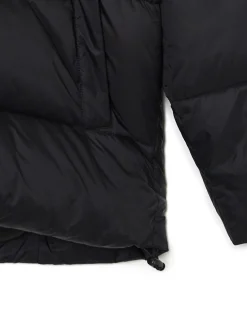 Czarna pikowana kurtka z kapturem