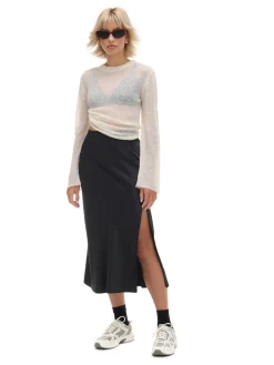 Czarna satynowa spódnica