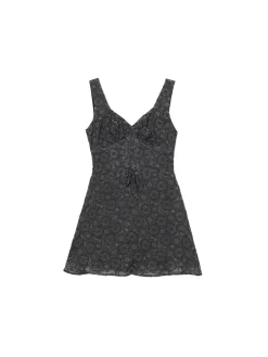 Czarna sukienka mini w kwiaty