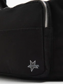 Czarna torebka z kieszonkami