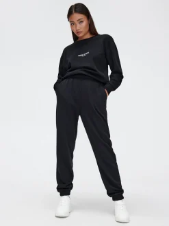 Czarne dresowe joggery