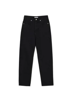 Czarne jeansy mom z wysokim stanem