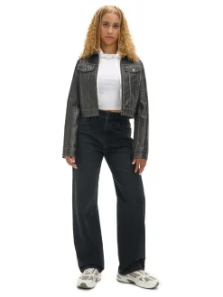 Czarne jeansy straight PETITE