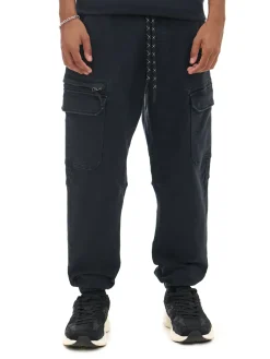 Czarne joggery cargo