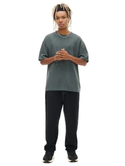 Czarne joggery z białym przeszyciem