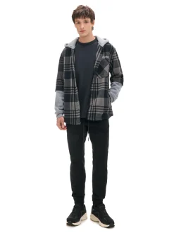 Czarne joggery z kieszeniami cargo