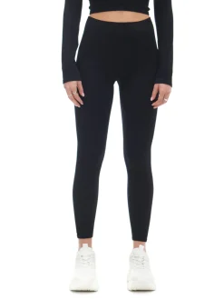 Czarne prążkowane legginsy