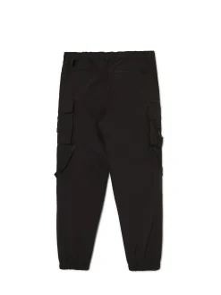 Czarne spodnie loose z paskiem