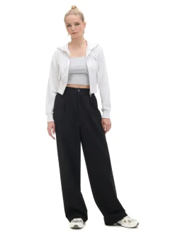 Czarne spodnie w paski