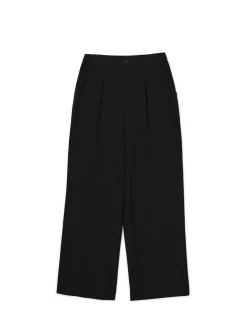 Czarne spodnie w paski