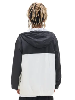 Czarno-biała kurtka z kapturem