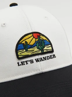 Czarno-kremowa czapka z daszkiem