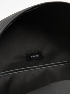 Czarny plecak miejski